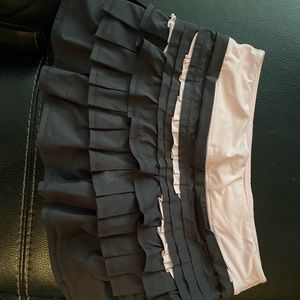 Size 6 lulu skort